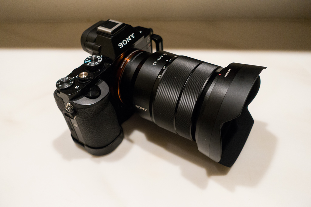 Sony-a7r-with-16-35-f4-fe-lens